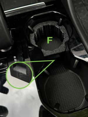 Volvo XC40/EX40/C40/EC40 - Cup Holder adapter