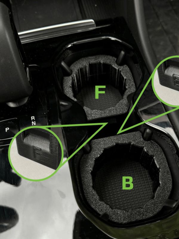 Product Volvo XC40/EX40/C40/EC40 - Cup Holder adapter Image